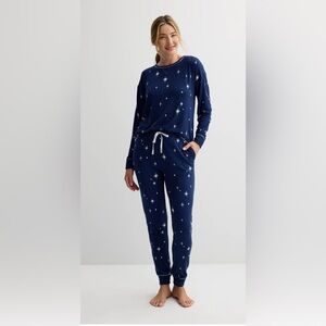 🩷. 7052. Croft & Barrow Navy Star Pajama Set